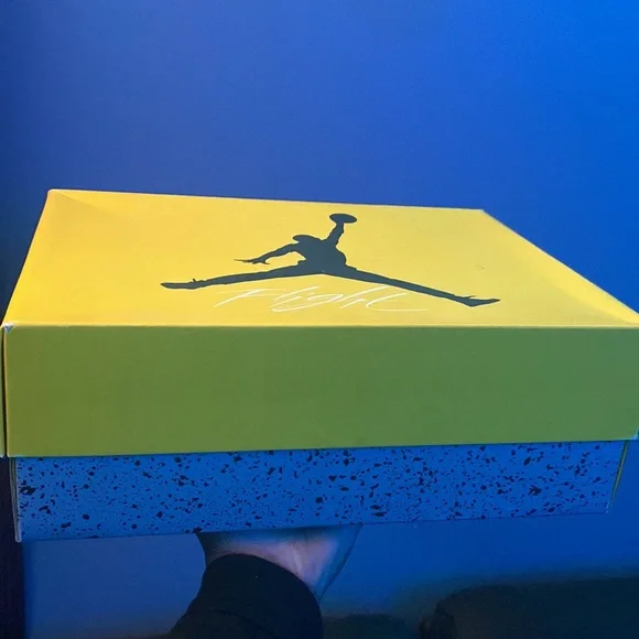 Air Jordan 4 Retro Lightning Size 12 brand new with box